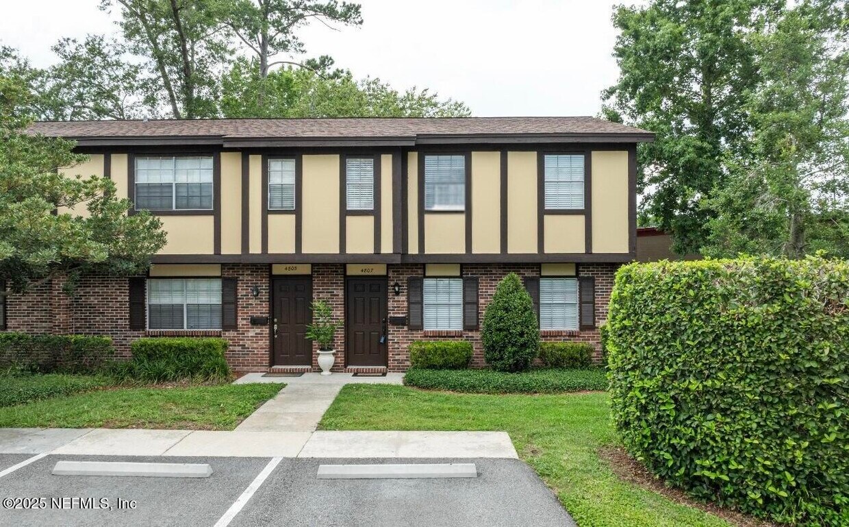 Foto principal - 4807 Evenlode Ln