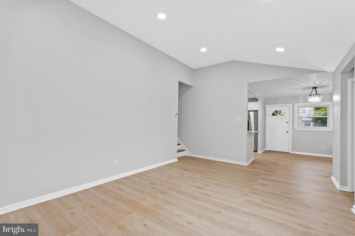 6 Thomas Ave, Bellmawr, NJ 08031 House Rental in Bellmawr, NJ