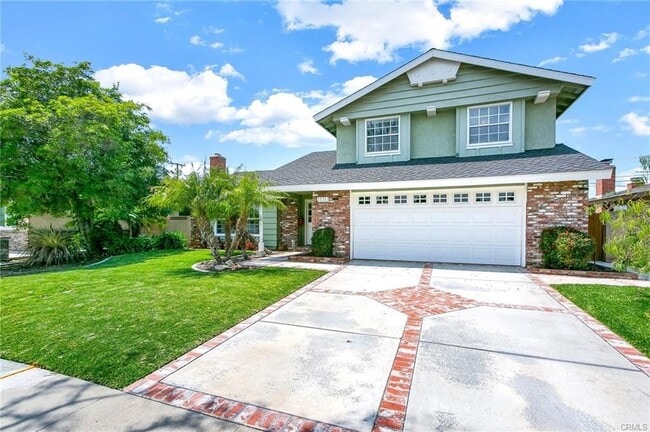 Foto del edificio - 17353 Elm St