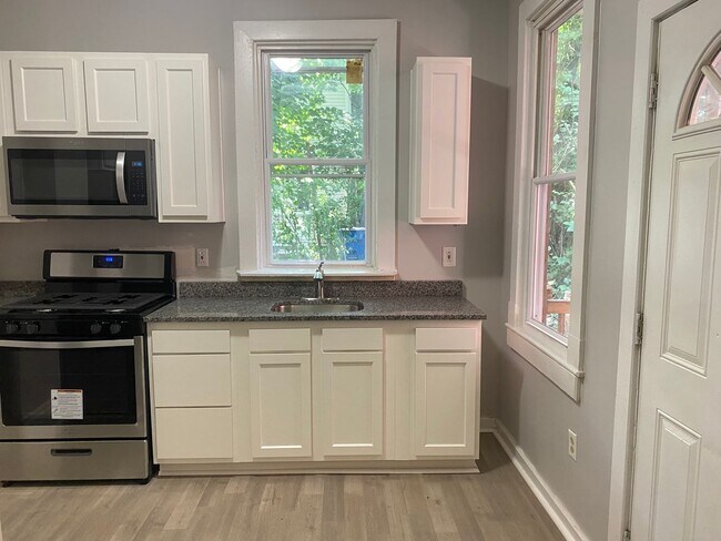 Foto del edificio - 13th Ave