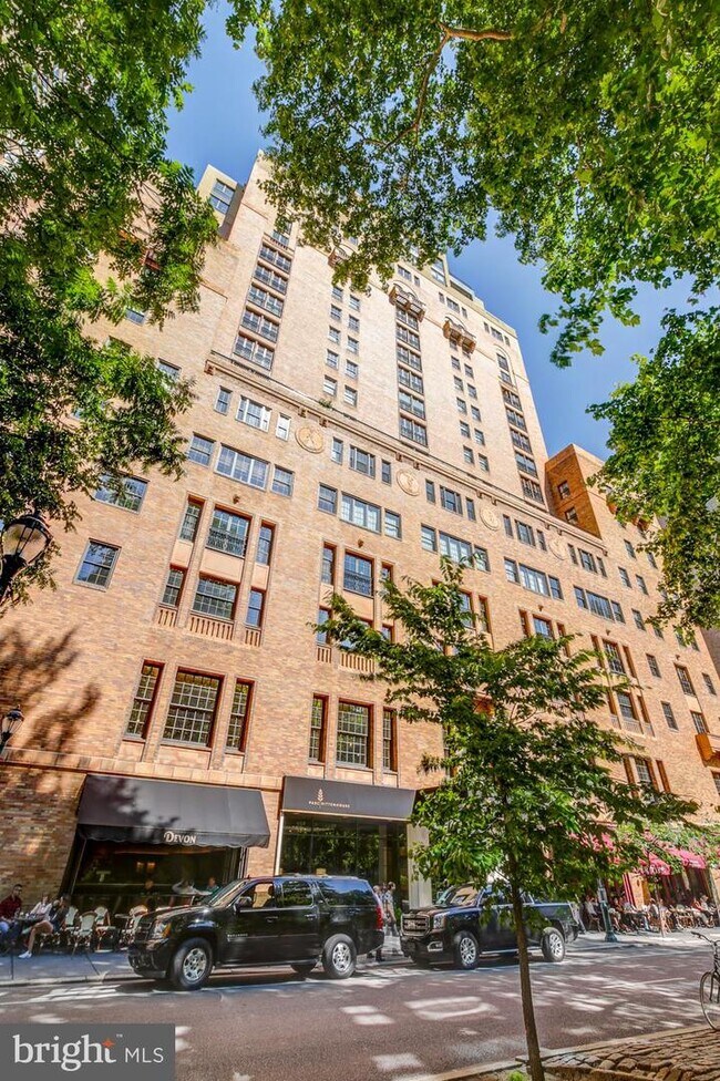 Building Photo - 219-29 S 18th St