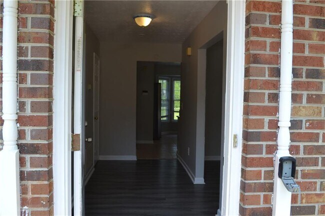 Building Photo - 1591 Willow Bend Way