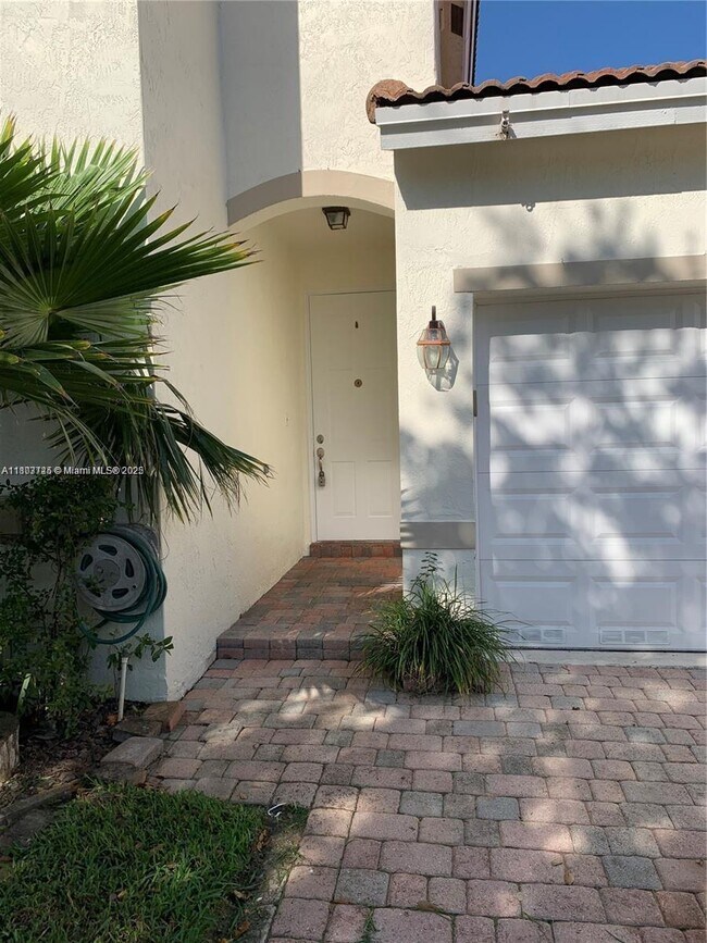 Building Photo - 2614 SW 188th Ave
