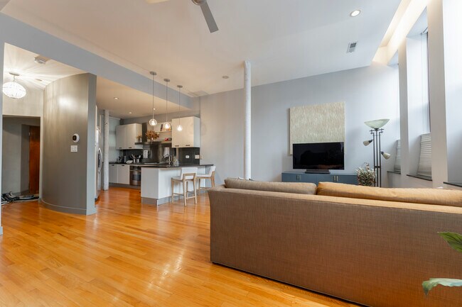 Foto del edificio - 2300 W Armitage Ave