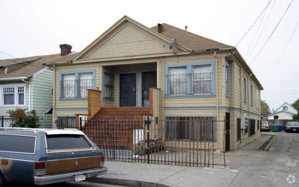 Foto del edificio - 137 4th St