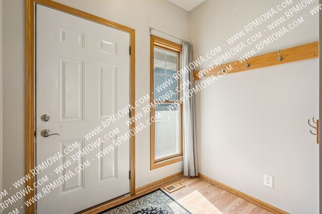 Foto del edificio - 513 E 4th St