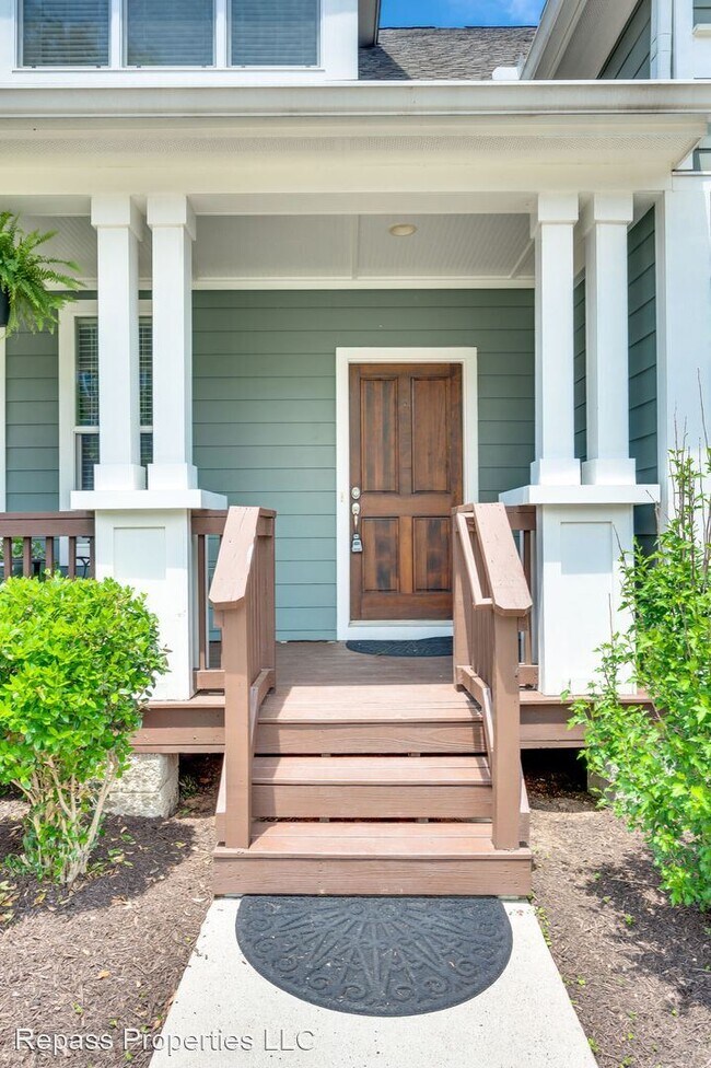 Building Photo - 3 br, 2.5 bath House - 317 A Duke Street