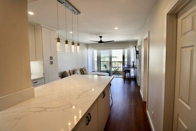 Foto del edificio - 1063 Lower Main St