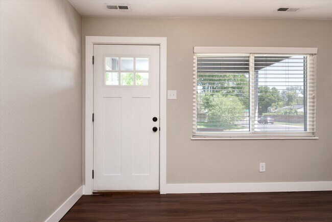 Foto del edificio - 5290 Highline Pl