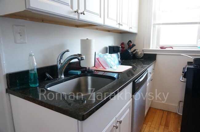 Photo - 42 Strathmore Rd Apartment