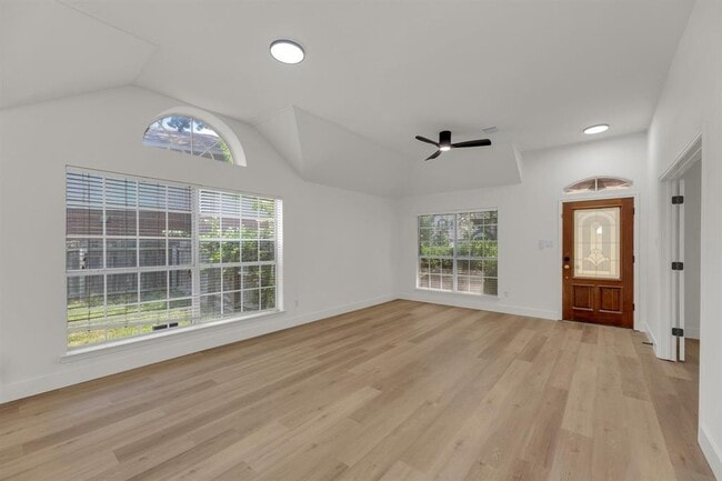 Building Photo - 1108 Pecan Creek Dr