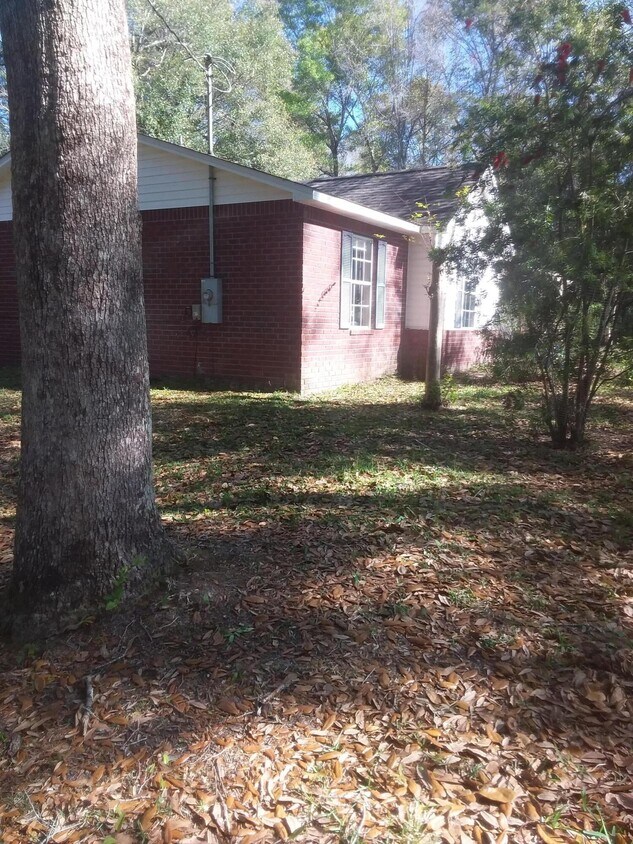 1617 US90, Baker, FL 32531 House Rental in Baker, FL