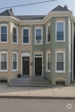 Building Photo - 15 E Lee St