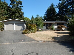 Building Photo - 1313 Magnolia Ct