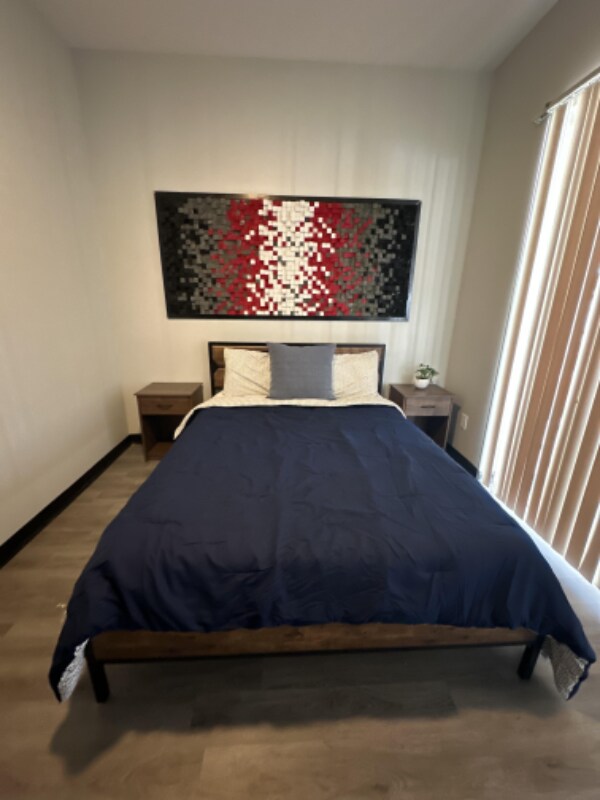 Foto del edificio - 2142 Blackstone Landing Dr