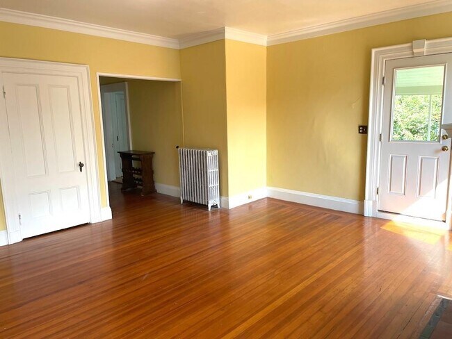 Foto del edificio - 40 Cranston Ave