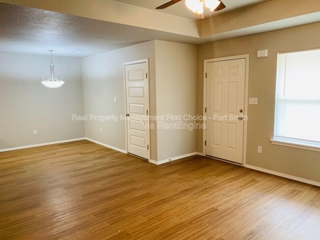 Building Photo - 2121 Ingalls Ln