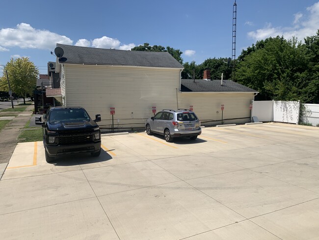 Building Photo - 1035 Hancock St