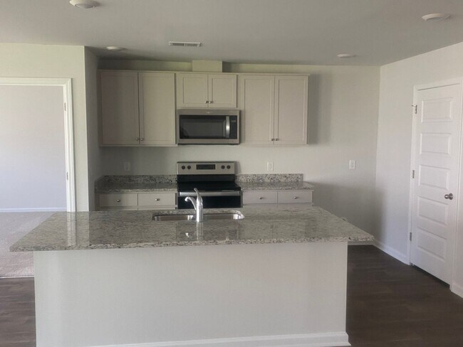 Foto del edificio - Introducing a stunning 3 bedroom, 2 bathroom home
