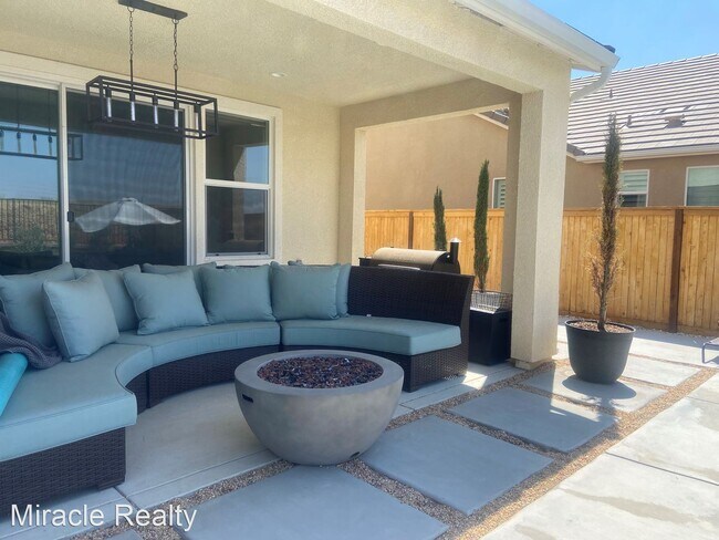Building Photo - 4 br, 3 bath House - 539 Overstone Avenue