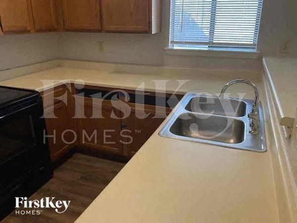 Building Photo - 922 Ramblewood Dr
