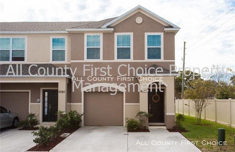 Coming soon! Newer Town Home with Garage Townhome Rentals in Pinellas Park FL