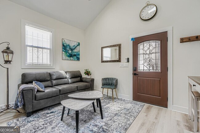 Foto del edificio - 18 Booker St NW