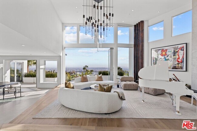 Foto del edificio - 9270 Kinglet Dr