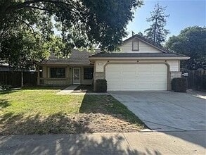 Building Photo - 3580 Honeycreeper Dr