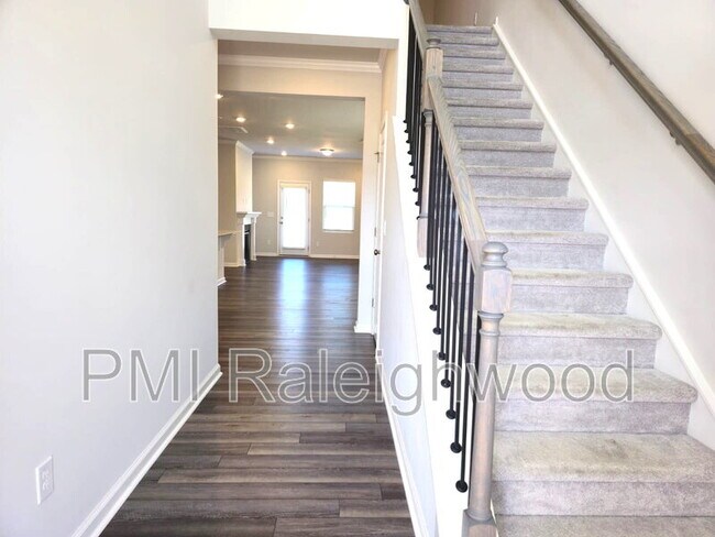 Foto del edificio - 1060 Maple Br Cir