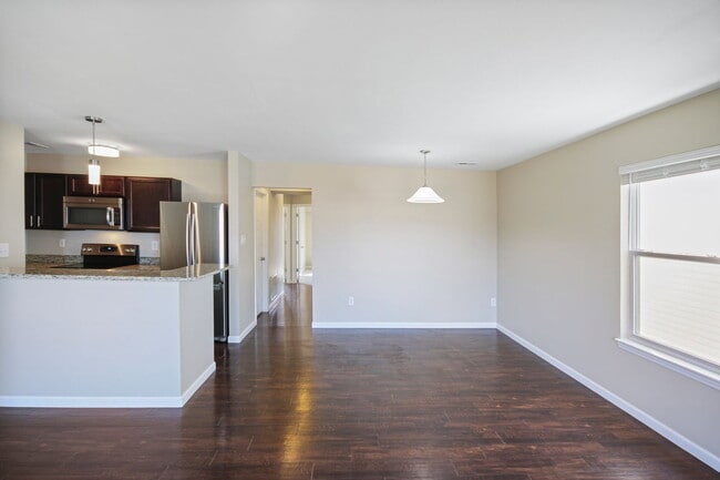 Foto del edificio - 321 Stonewall Creek Dr