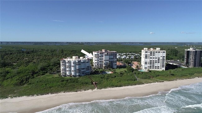 Building Photo - 3880 N Hwy A1A