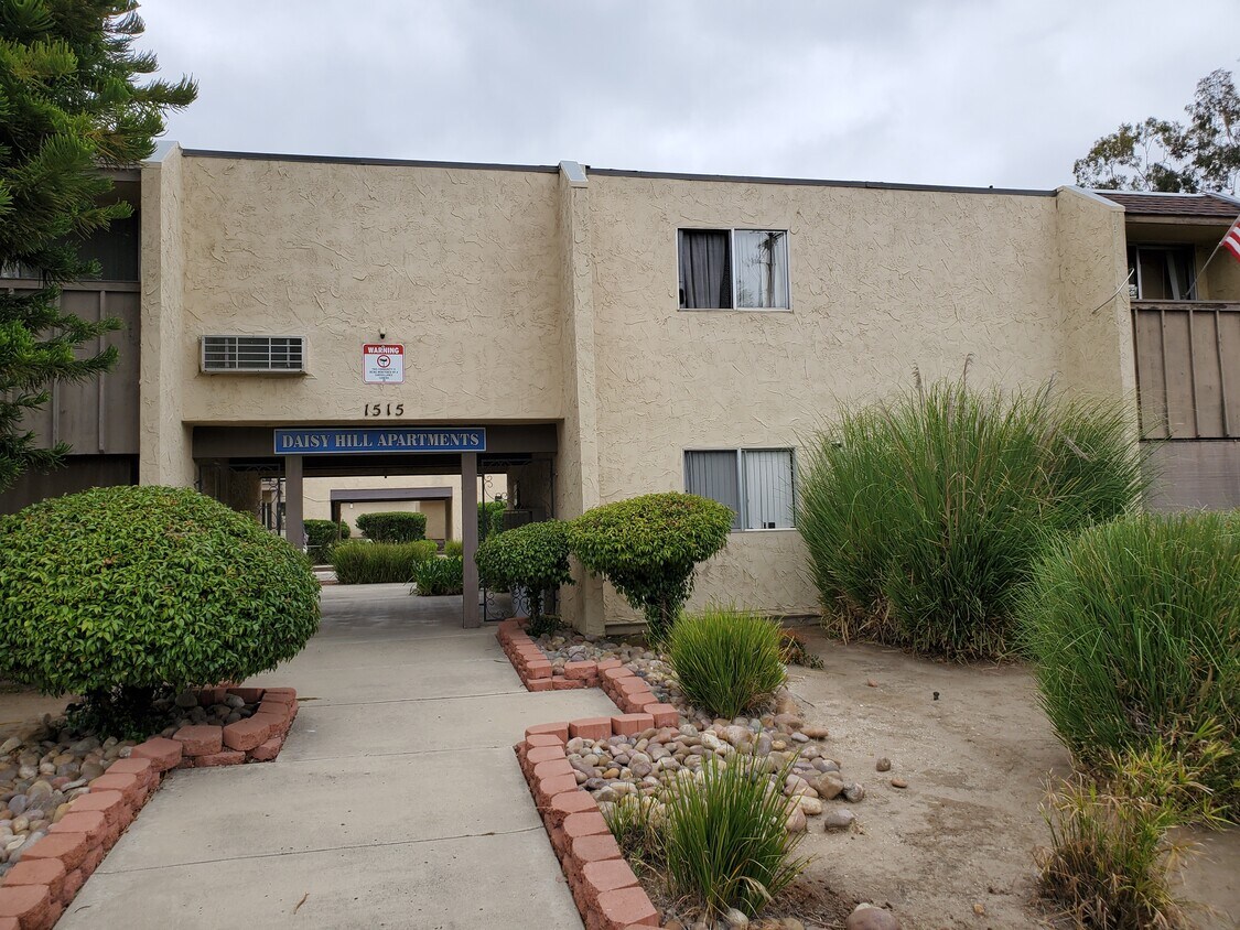 Foto del edificio - Daisy Hills Apartments
