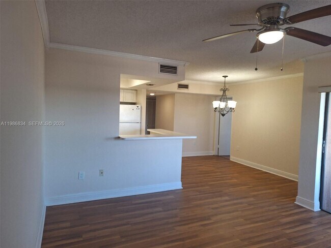 Building Photo - 17600 NW 68th Ave