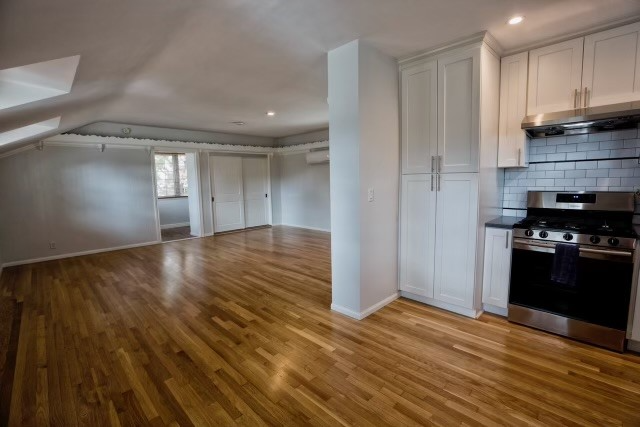 Foto del edificio - 4435 Ledge Ave