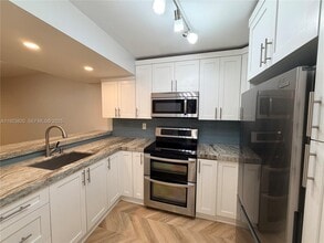 Building Photo - 13255 SW 88th Ln