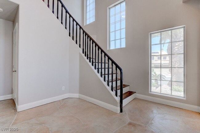 Building Photo - 8408 Bay Point Dr