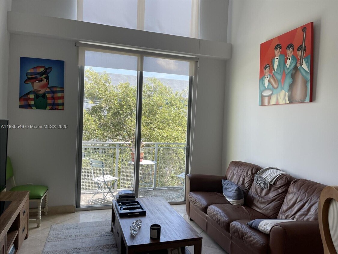 Foto principal - 3001 SW 27th Ave