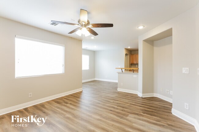 Building Photo - 7440 Margollini St