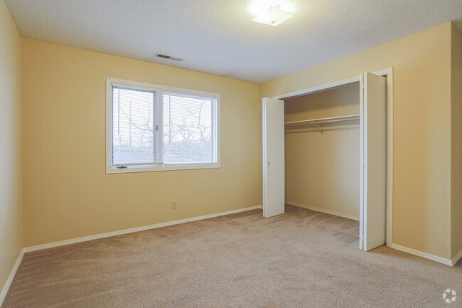 1 BR, 1 BA - Bedroom - Currency Commons Apartments