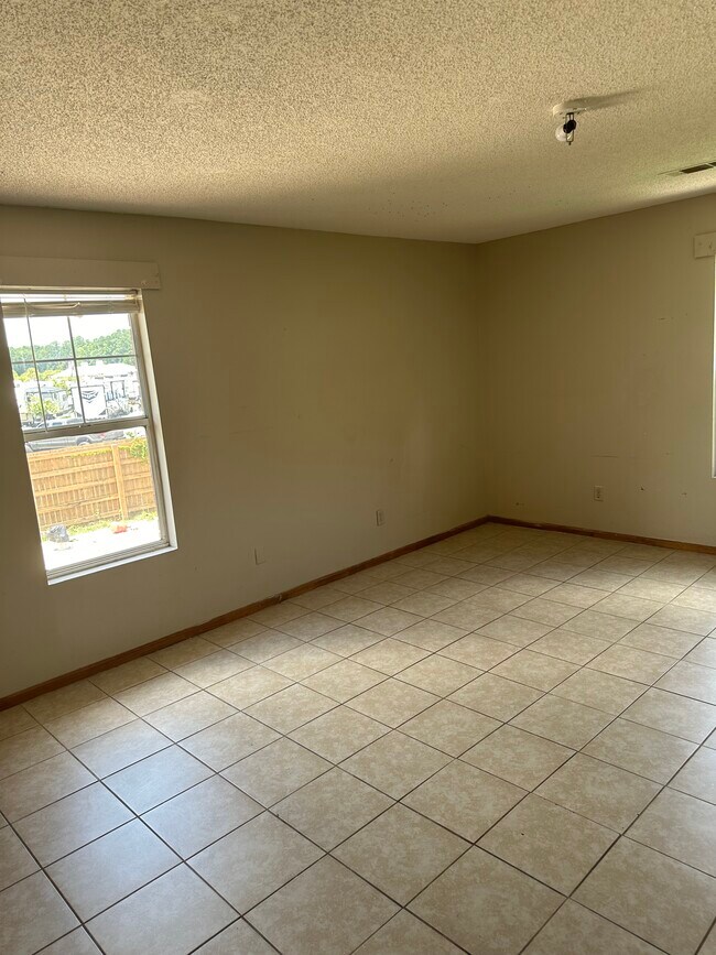 Foto del edificio - 51 Arkwright Ln