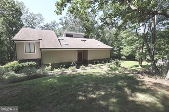 Building Photo - 39368 Longhill Ln