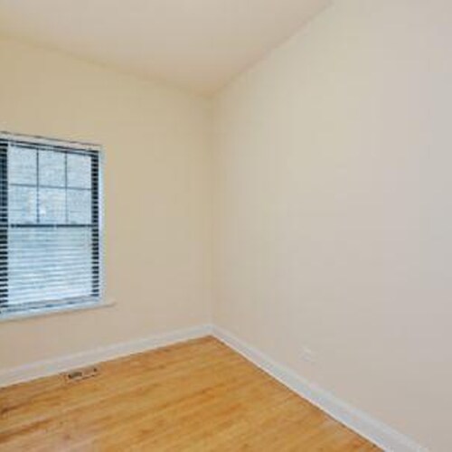 Building Photo - 2829 S Lawndale Ave
