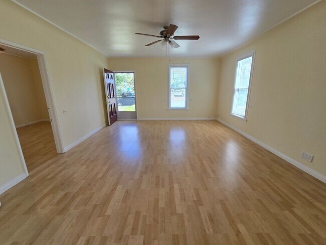Foto del edificio - 342-344 N. Shaffer Street