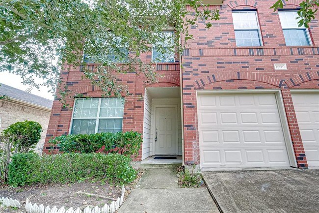 Building Photo - 20015 Larkspur Landing