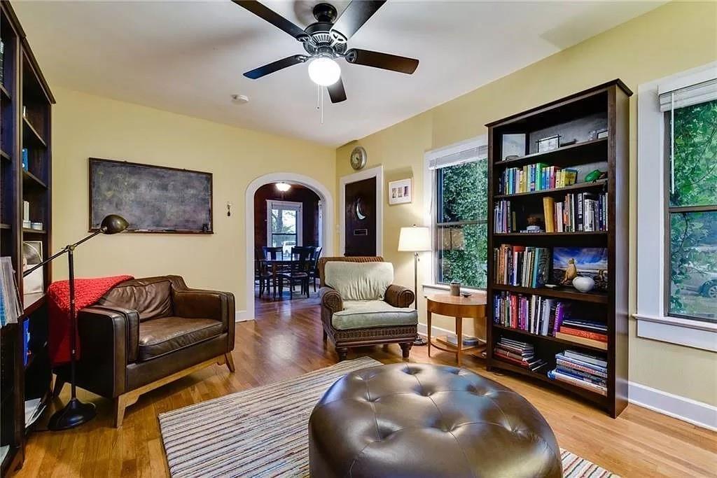 Foto principal - 905 E 38th St