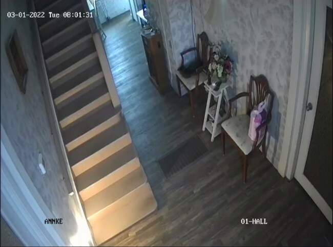 Foto del edificio - 300 Spg Gdn Ave S