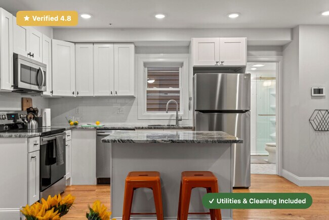 Foto del edificio - Furnished Private Bedroom in Charlestown