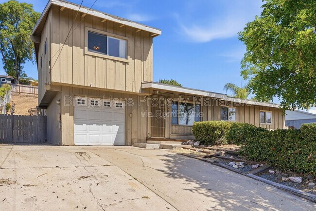 Building Photo - 7562 Zemco Dr