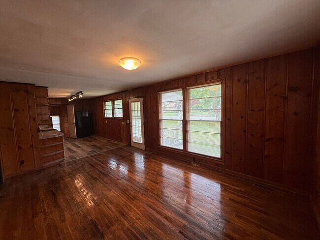 Building Photo - Adorable Home for Rent! Arab, AL!